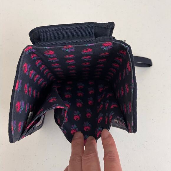 Vera Bradley Tech RFID Smartphone Wristlet Protection Classic Navy - Picture 10 of 10